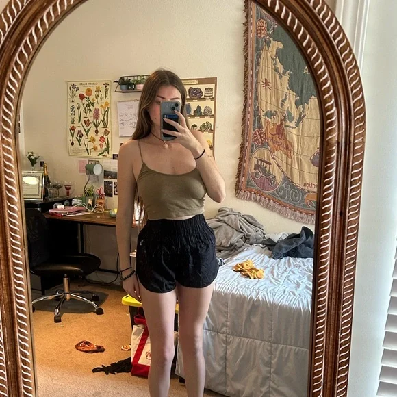 Large green urban outfitters spaghetti strap tank top - Picture 1 of 2